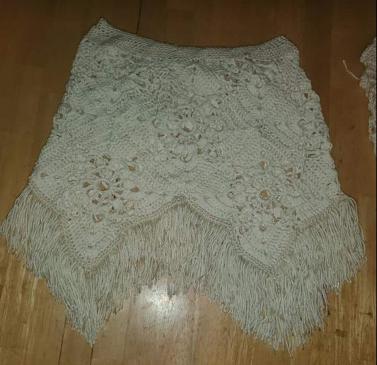 Crotchet skirt with tassels